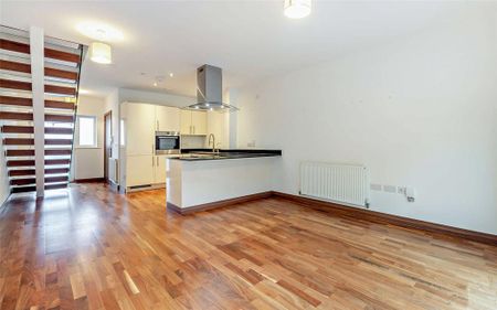 2 bedroom duplex to rent - Photo 2