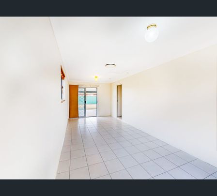 Spacious Family Home with Brand New Carpet and Ducted Air-Cons - Photo 1