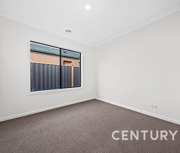 Modern Living in a Convenient Clyde Location - Photo 3