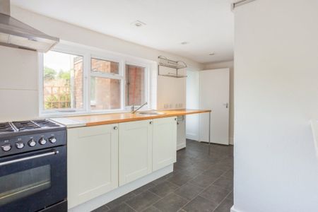 2 bedroom terraced house to rent - Photo 4