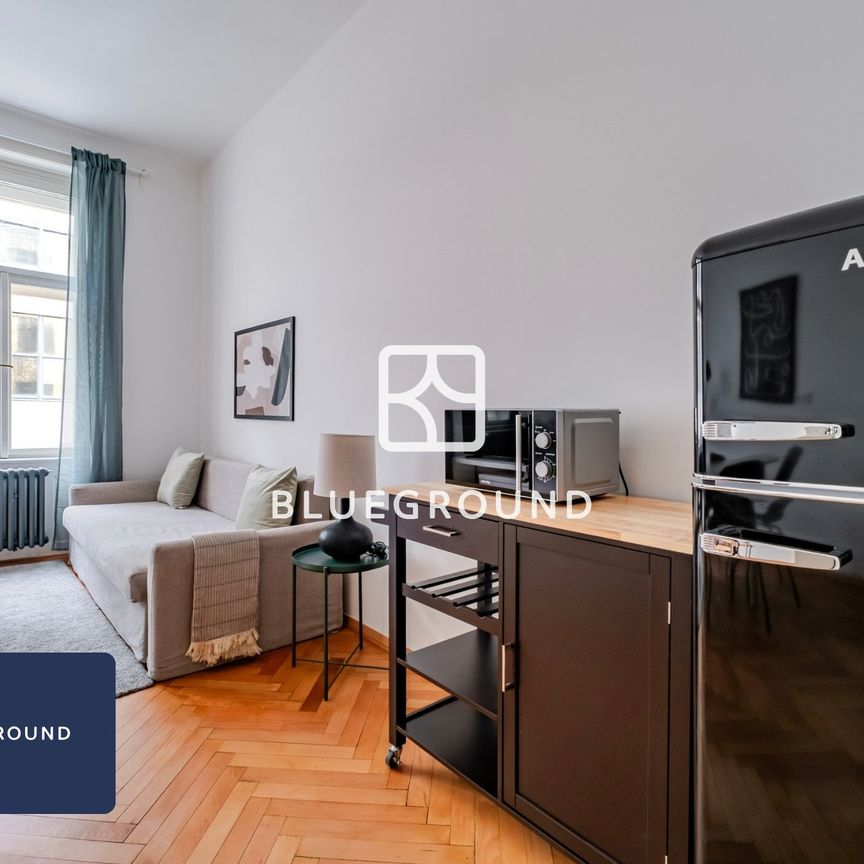 Apartment for rent, 3+kk - 2 bedrooms, 80m - Photo 1