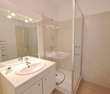 Location Appartement 2 pièces 60m² AVRANCHES 50300 - Photo 4