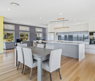 Modern home with amazing views - Photo 2