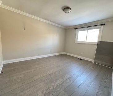 For Lease - 52 Centre Street Unit# (Main Floor), Brampton, Ontario - Photo 6