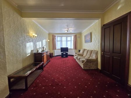 3 bedroom terraced house to rent - Photo 4