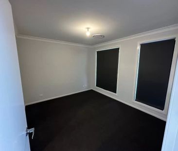 Waiting for You - Photo 3