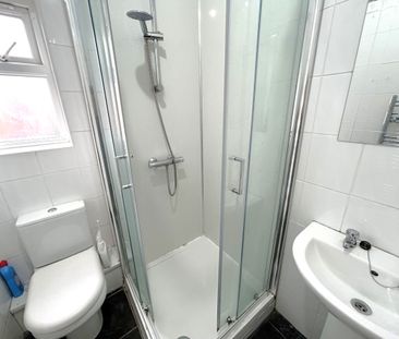 3 bedroom house share to rent - Photo 4