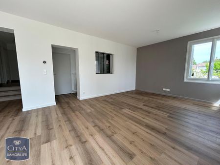 Location Maison 4 pièces 124m² NIORT 79000 - Photo 2