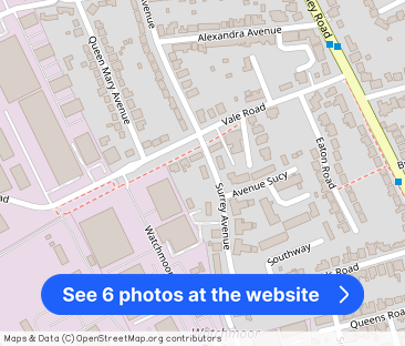 Camberley - Photo 1