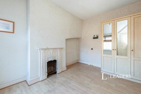 4 bedroom flat to rent - Photo 5