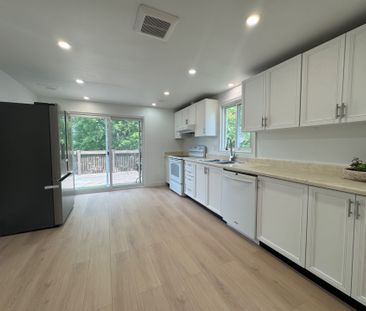 For Lease - 321 Sunnidale Road, Barrie, Ontario - Photo 2