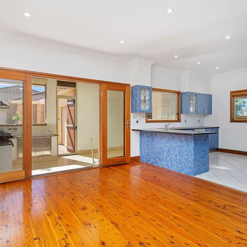 At the Centre of it All - Photo 1