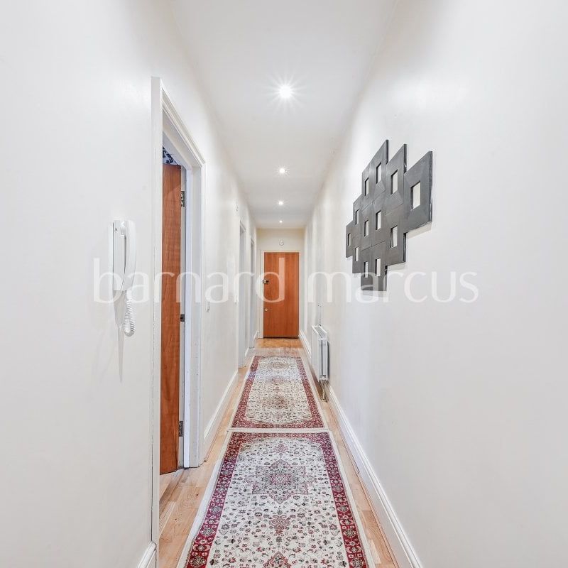 Reigate Road - Photo 1