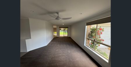 🔥 HOT NEW LISTING FOR RENT IN HELENSVALE 🔥 $875 Per Week - Available Now 🔥 - Photo 3