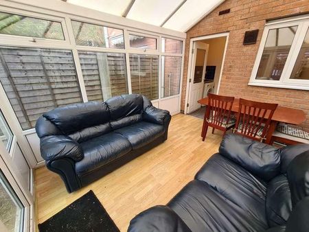 Dearden Street, Hulme, Manchester, M15 - Photo 3