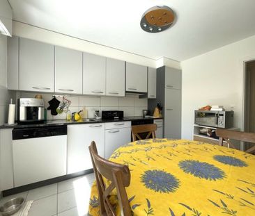 Appartement de 4.5 pièces à CHF 1'550.00 / Mois (Charges inclues) - Photo 2