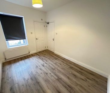 4 bedroom terraced house to rent - Photo 2