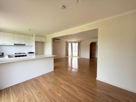 Charming 3-Bedroom Home in Altona Meadow - Photo 1