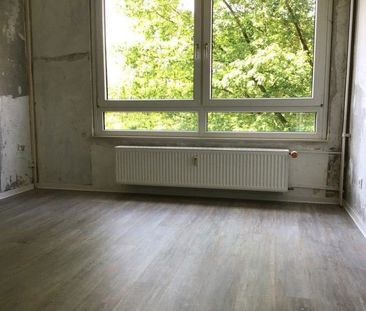 Praktische 3-Zimmer-Wohnung mit niedlichem Balkon! - Foto 1