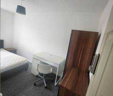 5 bedroom house to rent - Photo 4