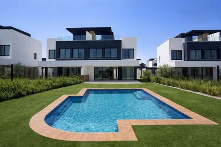 4 Bedroom Townhouse For Rent in Estepona, Málaga - Photo 5