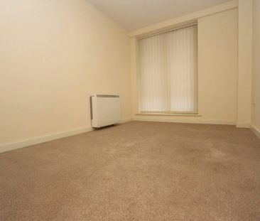 Flat to rent on - Photo 5