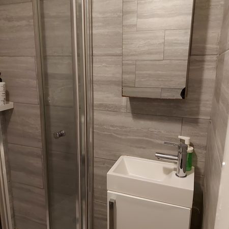 Studio Flat, London, W12 - Photo 4