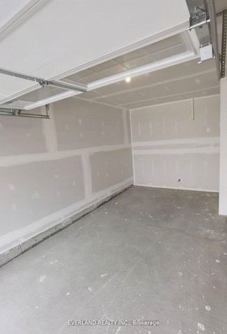 For Lease - 3305 Thunderbird Promenade, Pickering, Ontario - Photo 5