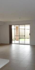 Flexible Living in Sought-After Ellenbrook Location - Photo 1