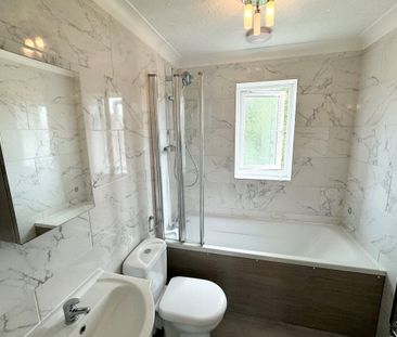 Walnut Close - Photo 6