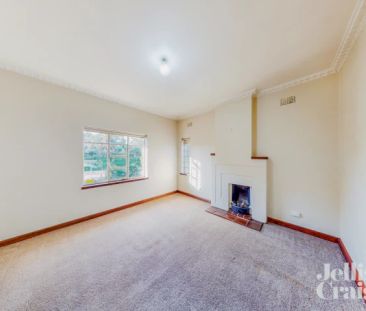 2 Bed, 1 Bath - Photo 2