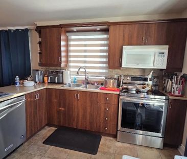 Carrefour Laval très jolie et grand 4 ½ de style condo, situé au 1e... - Photo 2