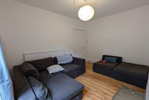 5 bedroom semi-detached house to rent - Photo 1