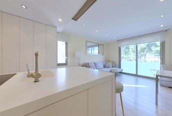 Barcelona, Catalonia 08810