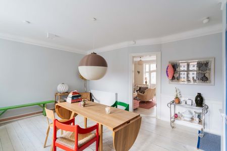 Lys og velindrettet 3-værelses lejlighed med moderne komfort - Foto 5