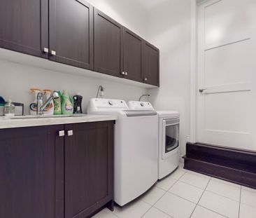 For Lease - 20 Giardina Crescent, Richmond Hill, Ontario - Photo 2