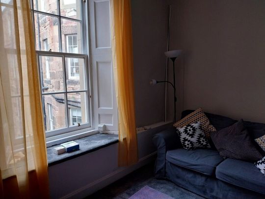 4 Bed Flat, Clerk Street, EH8 - Photo 1