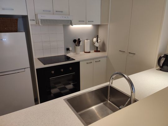 Chic and Classy in Parnell - 'DAKOTA' - With Car Park - Photo 1