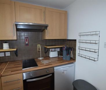 1 bedroom apartment to rent - Photo 4