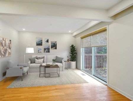 For Lease - 339 A Windermere Avenue, Toronto, Ontario - Photo 2