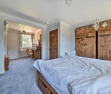 5 bedroom semi-detached house to rent - Photo 4