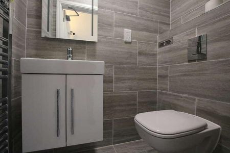 Highfield Close, London, NW9 - Photo 5