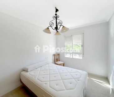 Piso en alquiler en Maria Cristina - Photo 2
