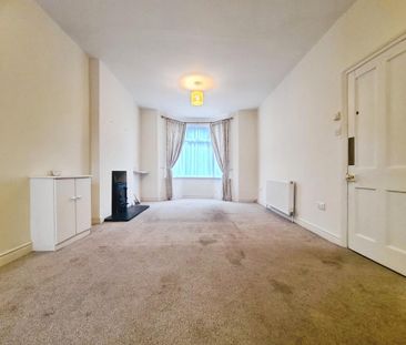 2 bedroom end of terrace house to rent - Photo 3