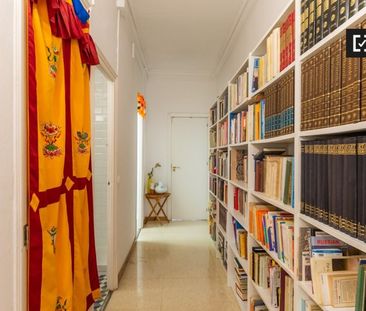 barcelona, Catalonia 08011 - Photo 4