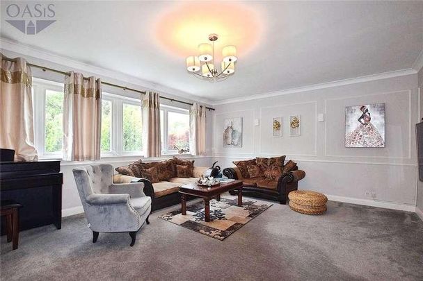 Wild Oaks, Acacia Road, Staines-upon-thames, Surrey, TW18 - Photo 1