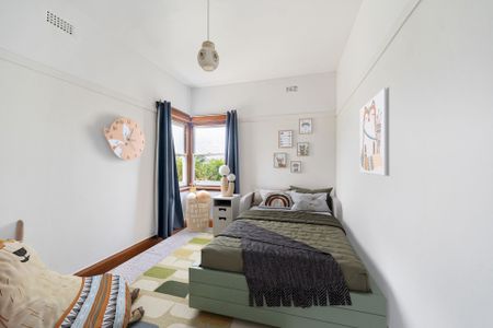 Convenient Location - Photo 5