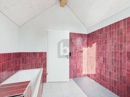 GENEROUS WITH OPEN SPACE CONCEPT - Photo 3