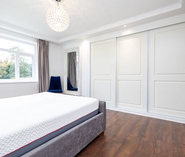 3 bed apartment to rent in Cedar Manor, 19-21 Poole Road , BH4 - Photo 4