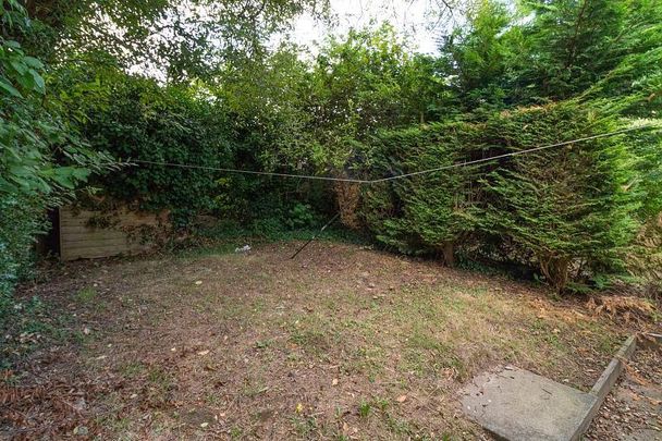 4 bedroom semi-detached house to rent - Photo 1